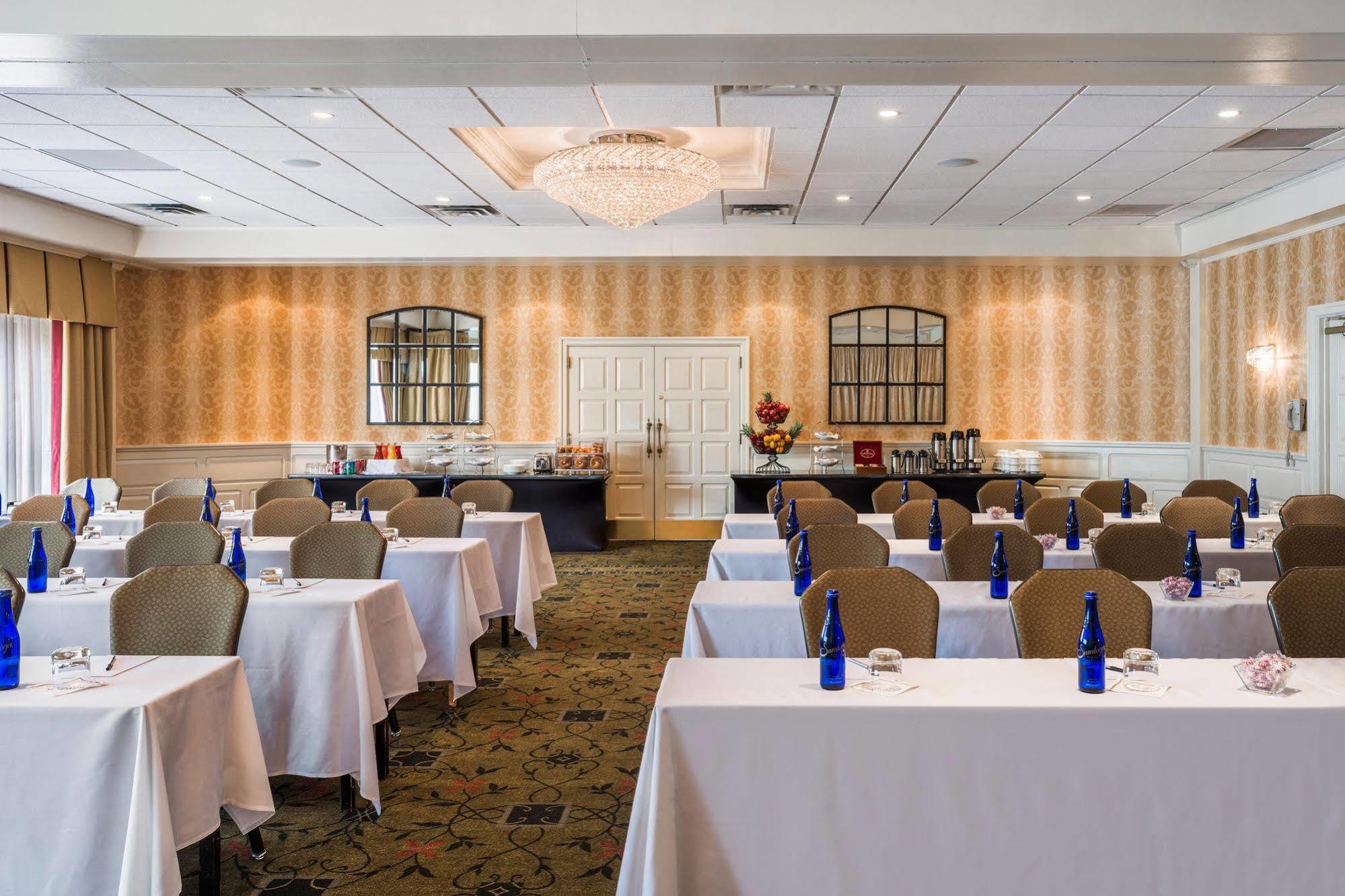 The Radnor Hotel Wayne Εξωτερικό φωτογραφία